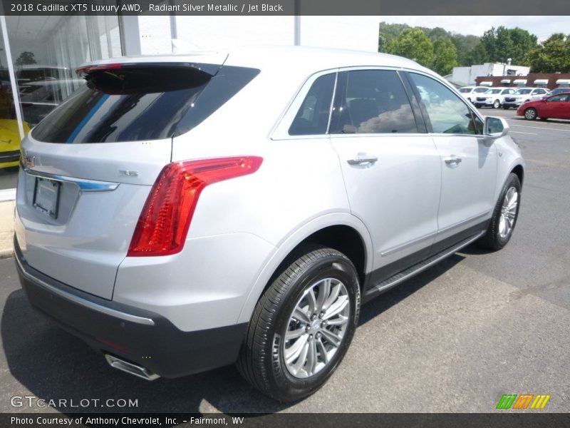 Radiant Silver Metallic / Jet Black 2018 Cadillac XT5 Luxury AWD