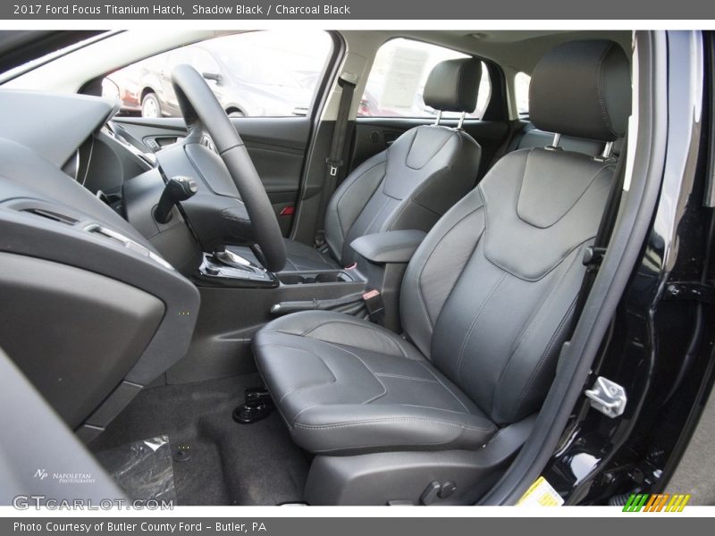 Shadow Black / Charcoal Black 2017 Ford Focus Titanium Hatch