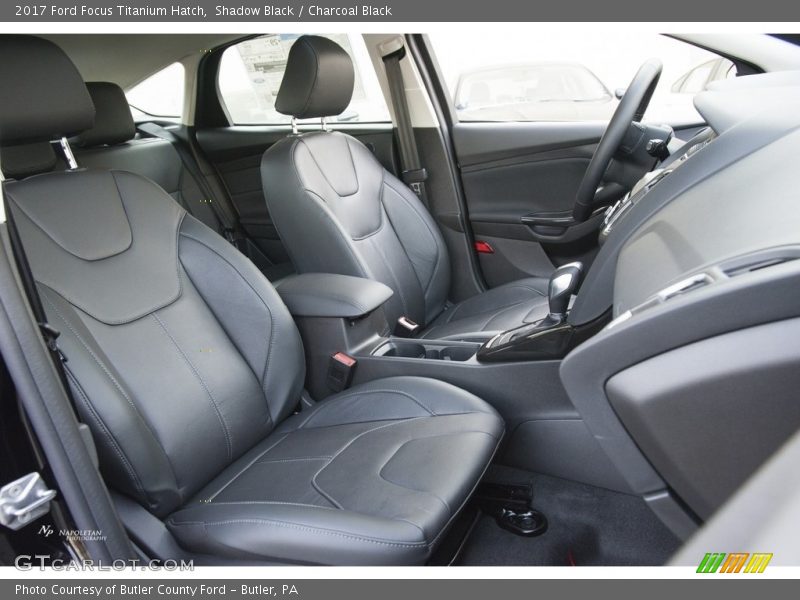 Shadow Black / Charcoal Black 2017 Ford Focus Titanium Hatch