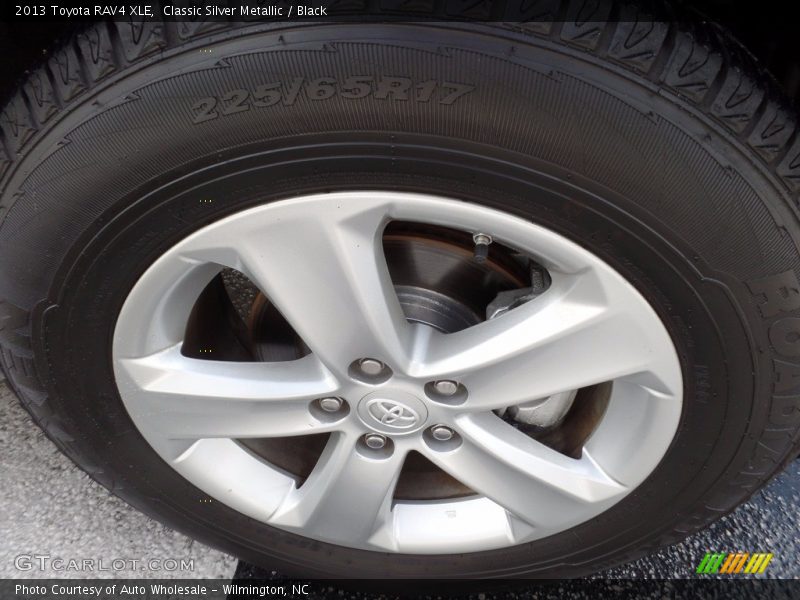 Classic Silver Metallic / Black 2013 Toyota RAV4 XLE