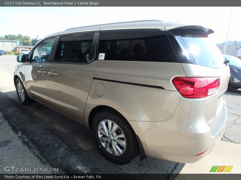 Beechwood Pearl / Camel Beige 2017 Kia Sedona LX