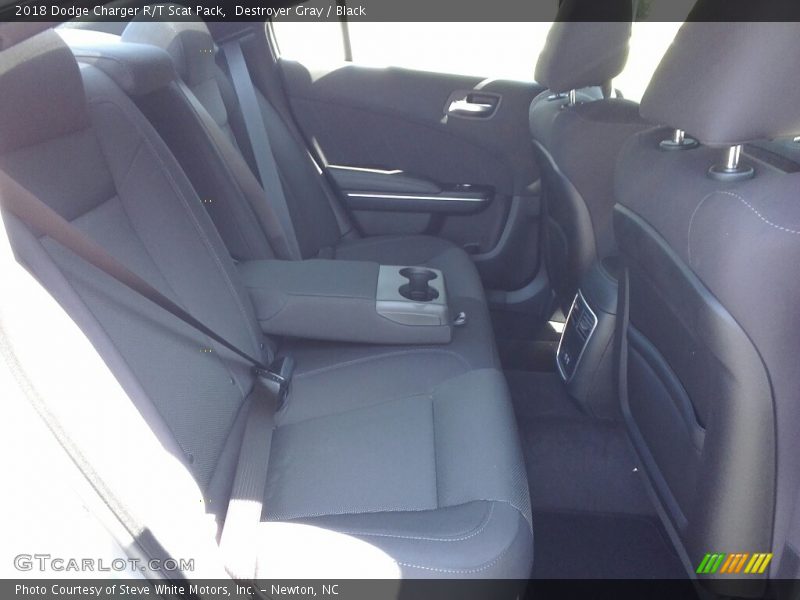 Destroyer Gray / Black 2018 Dodge Charger R/T Scat Pack