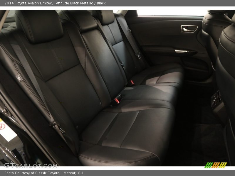 Attitude Black Metallic / Black 2014 Toyota Avalon Limited