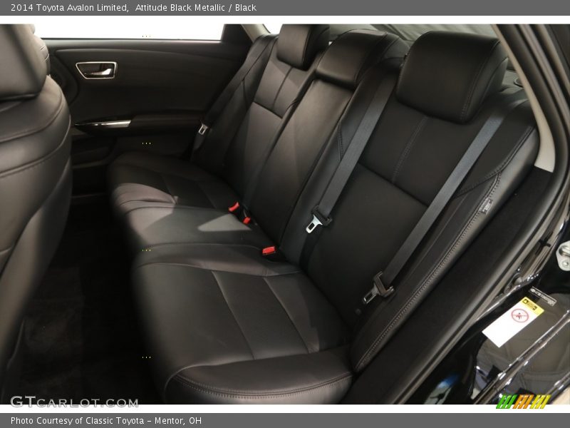 Attitude Black Metallic / Black 2014 Toyota Avalon Limited
