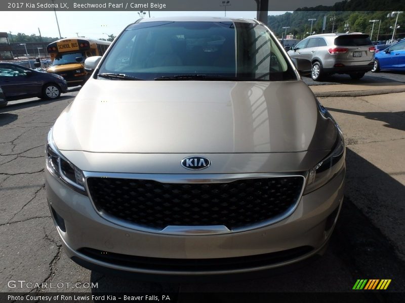 Beechwood Pearl / Camel Beige 2017 Kia Sedona LX