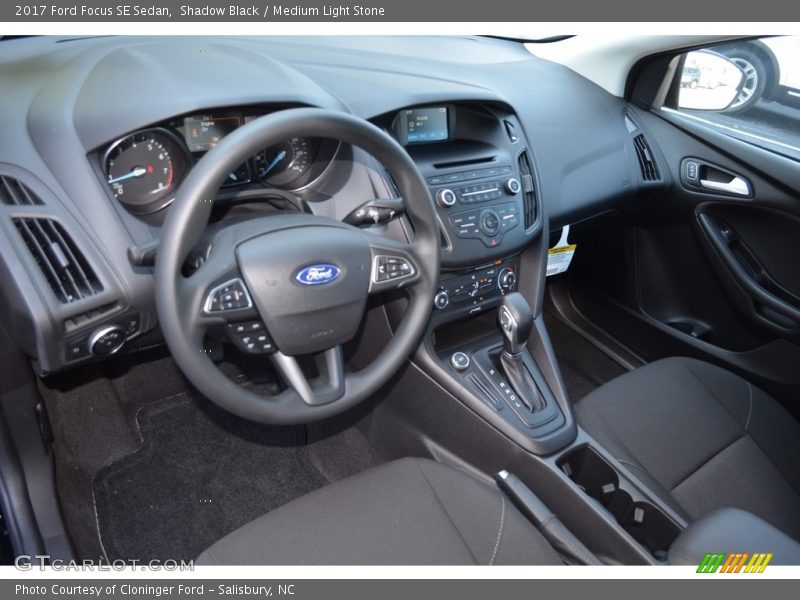 Shadow Black / Medium Light Stone 2017 Ford Focus SE Sedan