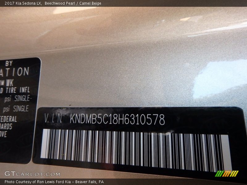 Beechwood Pearl / Camel Beige 2017 Kia Sedona LX