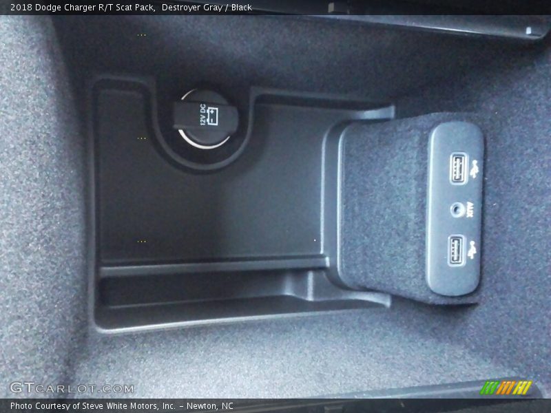 Destroyer Gray / Black 2018 Dodge Charger R/T Scat Pack