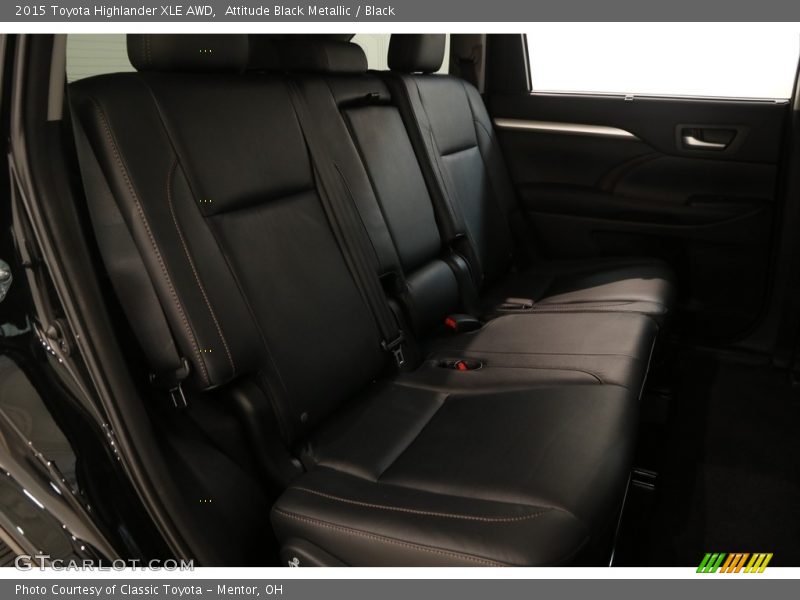 Attitude Black Metallic / Black 2015 Toyota Highlander XLE AWD