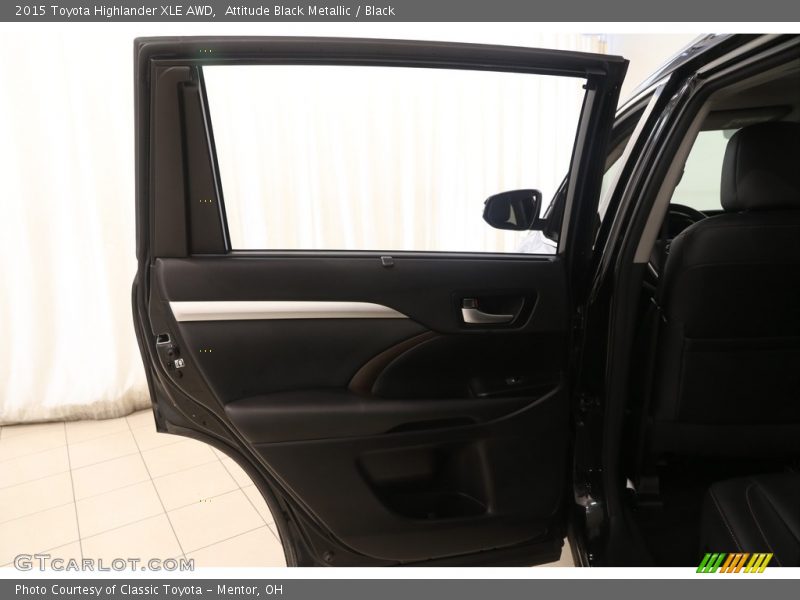 Attitude Black Metallic / Black 2015 Toyota Highlander XLE AWD