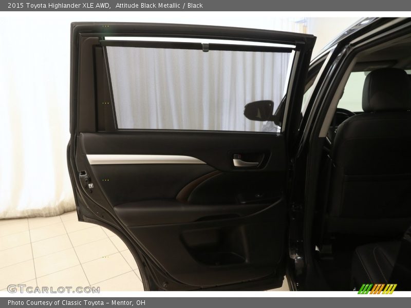 Attitude Black Metallic / Black 2015 Toyota Highlander XLE AWD