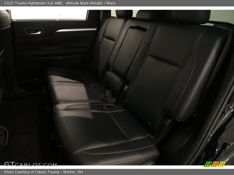 Attitude Black Metallic / Black 2015 Toyota Highlander XLE AWD