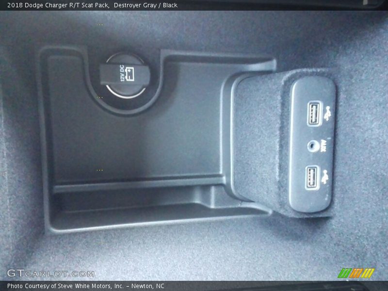 Destroyer Gray / Black 2018 Dodge Charger R/T Scat Pack