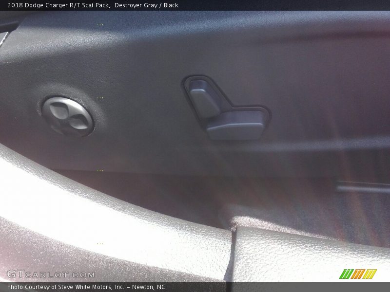 Destroyer Gray / Black 2018 Dodge Charger R/T Scat Pack