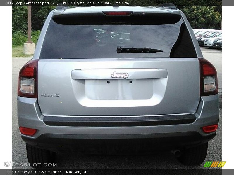 Granite Crystal Metallic / Dark Slate Gray 2017 Jeep Compass Sport 4x4