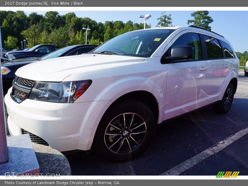 Vice White / Black 2017 Dodge Journey SE