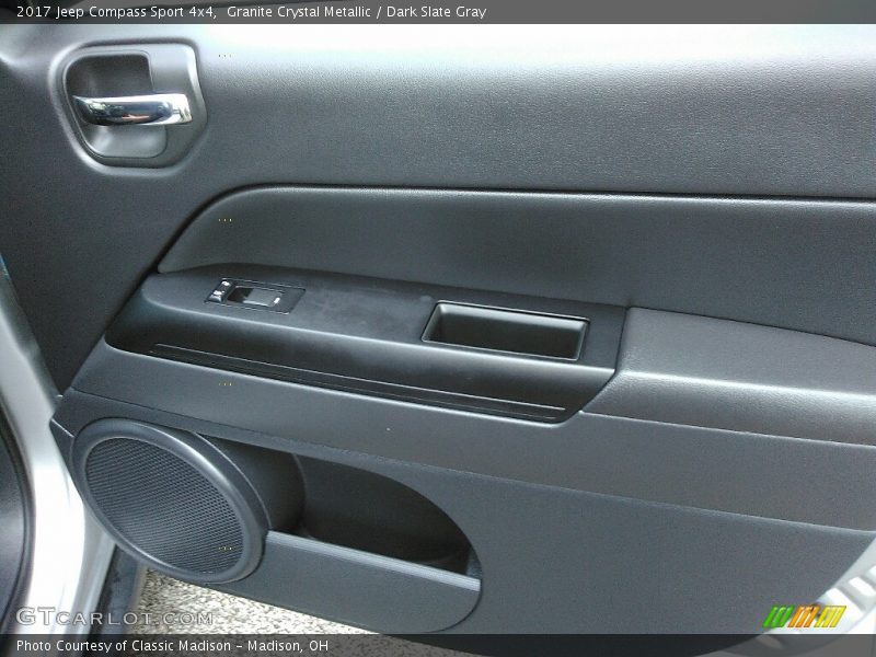 Granite Crystal Metallic / Dark Slate Gray 2017 Jeep Compass Sport 4x4