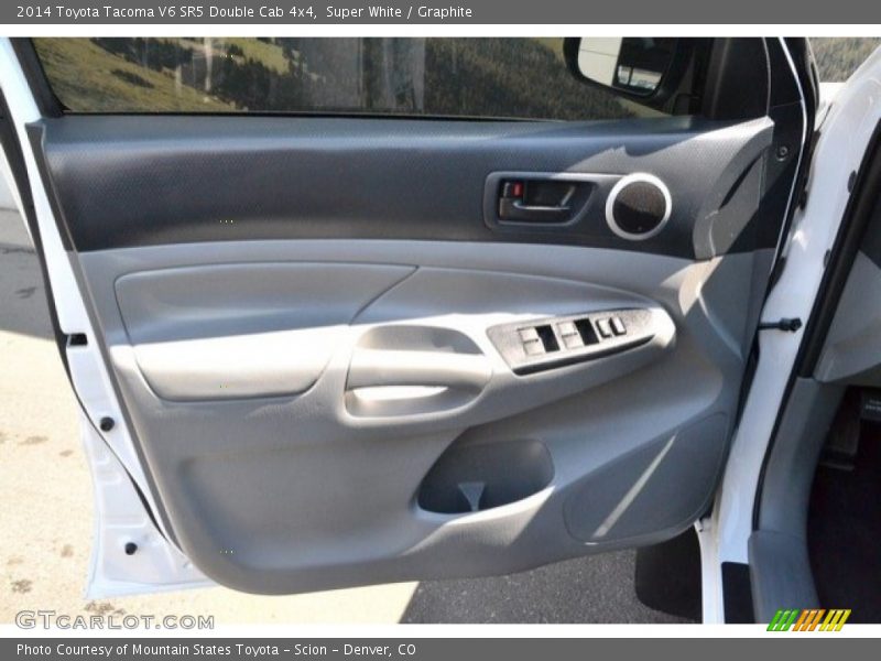 Super White / Graphite 2014 Toyota Tacoma V6 SR5 Double Cab 4x4