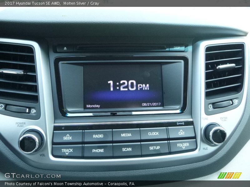Molten Silver / Gray 2017 Hyundai Tucson SE AWD