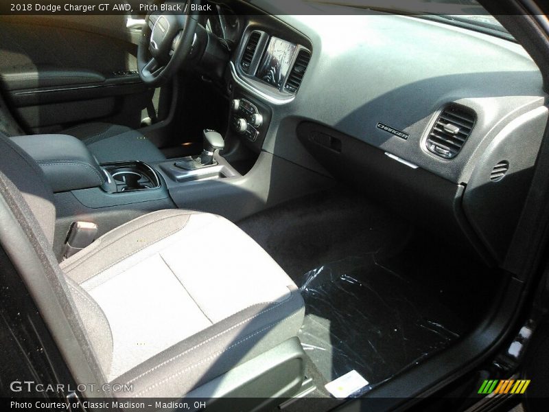 Pitch Black / Black 2018 Dodge Charger GT AWD