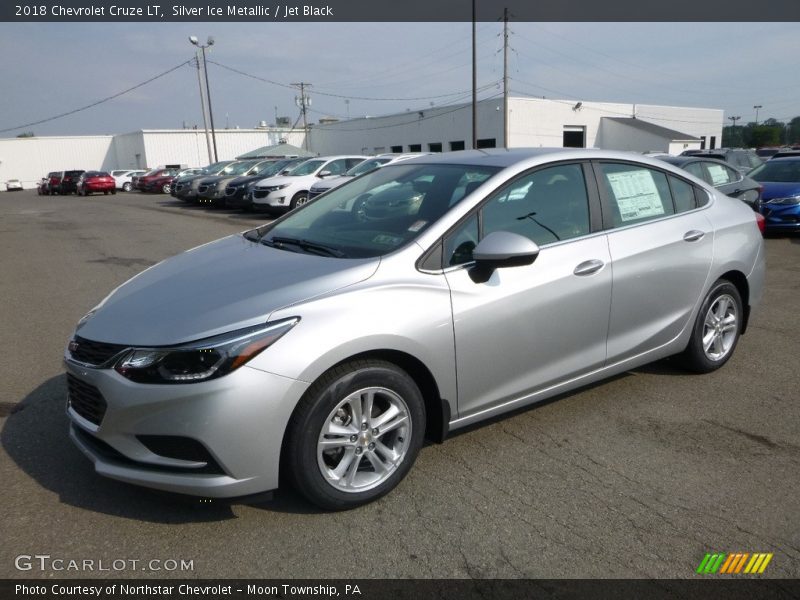 Silver Ice Metallic / Jet Black 2018 Chevrolet Cruze LT