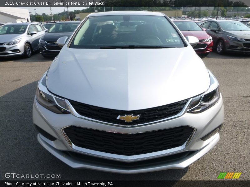 Silver Ice Metallic / Jet Black 2018 Chevrolet Cruze LT