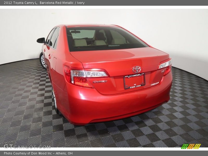 Barcelona Red Metallic / Ivory 2012 Toyota Camry L