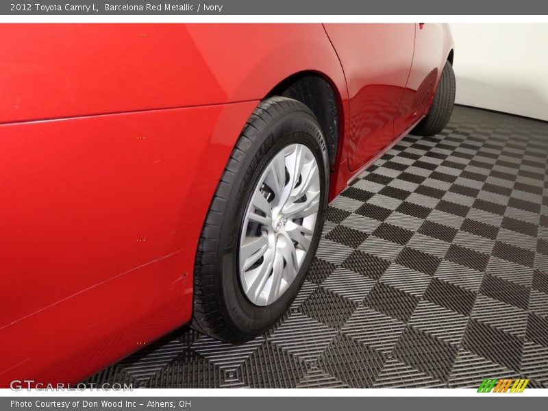 Barcelona Red Metallic / Ivory 2012 Toyota Camry L