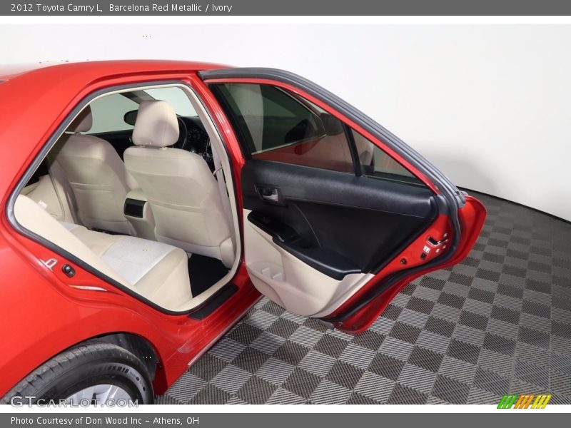 Barcelona Red Metallic / Ivory 2012 Toyota Camry L