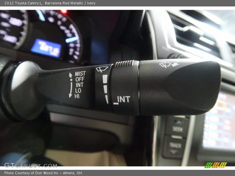 Barcelona Red Metallic / Ivory 2012 Toyota Camry L