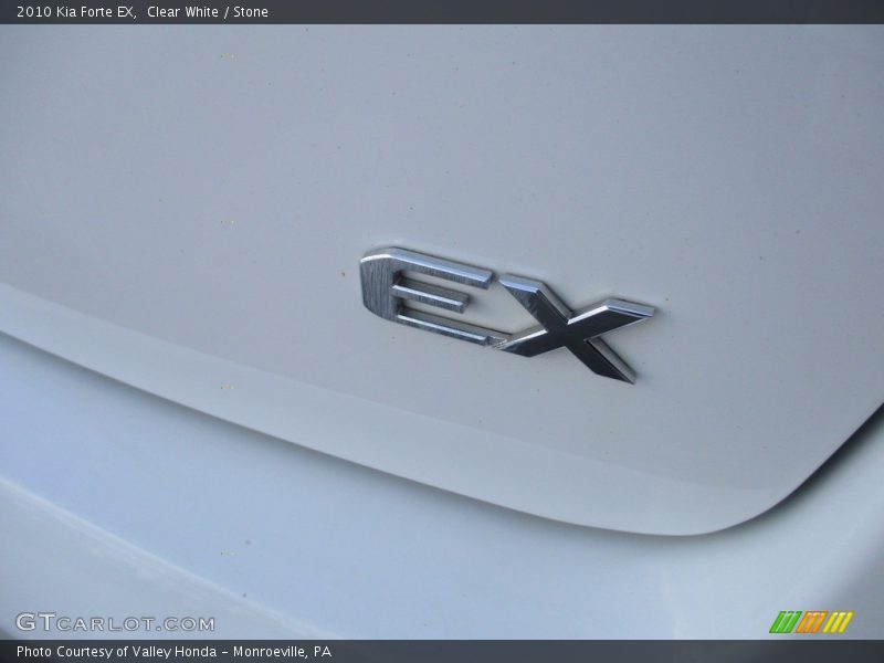 Clear White / Stone 2010 Kia Forte EX