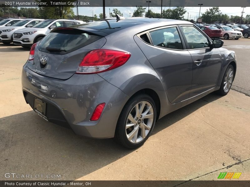 Triathlon Gray / Black 2017 Hyundai Veloster