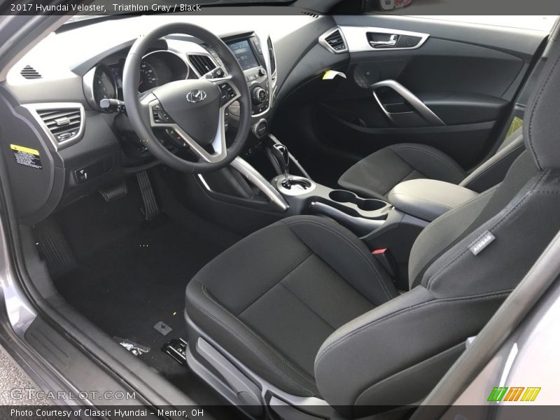 Triathlon Gray / Black 2017 Hyundai Veloster
