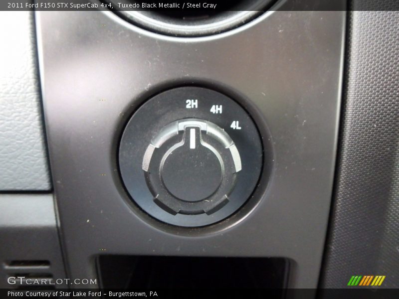 Tuxedo Black Metallic / Steel Gray 2011 Ford F150 STX SuperCab 4x4