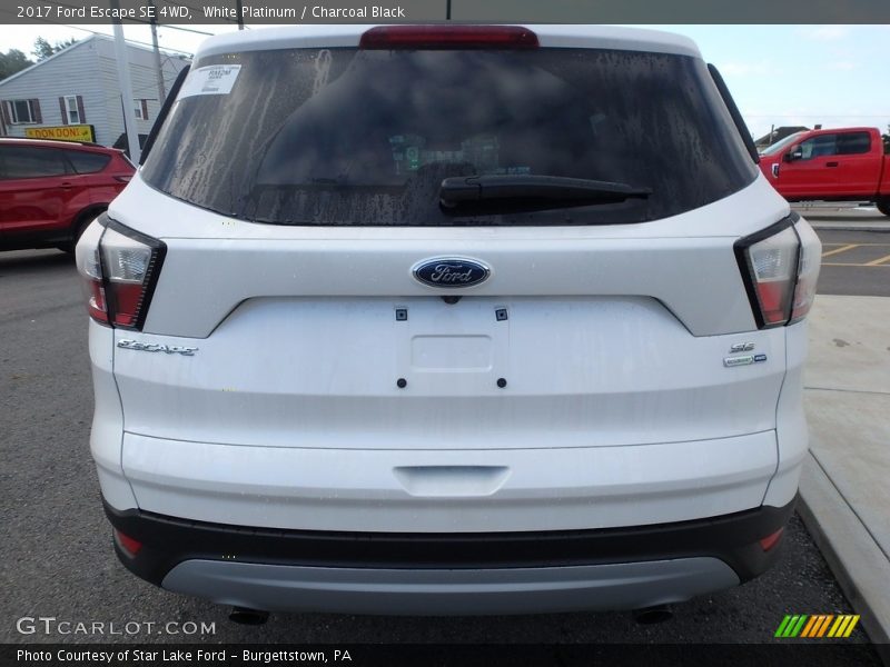 White Platinum / Charcoal Black 2017 Ford Escape SE 4WD