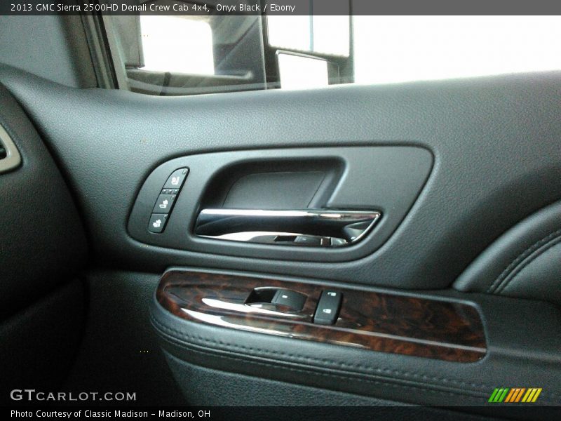Onyx Black / Ebony 2013 GMC Sierra 2500HD Denali Crew Cab 4x4
