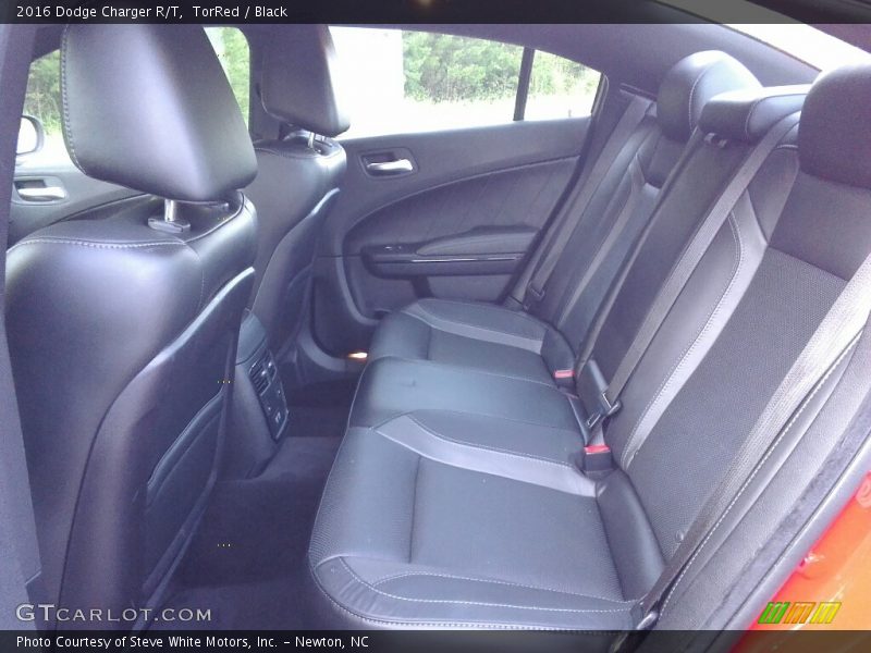 TorRed / Black 2016 Dodge Charger R/T