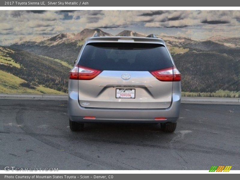Silver Sky Metallic / Ash 2017 Toyota Sienna LE