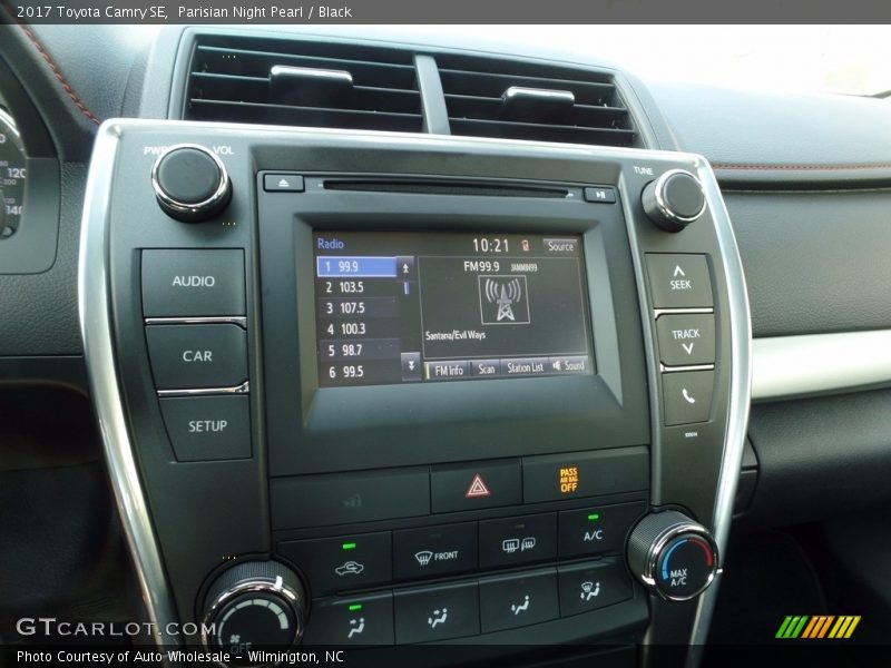 Parisian Night Pearl / Black 2017 Toyota Camry SE