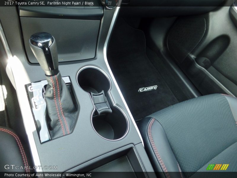 Parisian Night Pearl / Black 2017 Toyota Camry SE