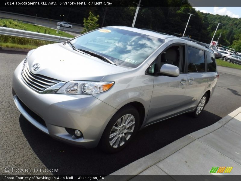 Silver Sky Metallic / Light Gray 2014 Toyota Sienna XLE AWD