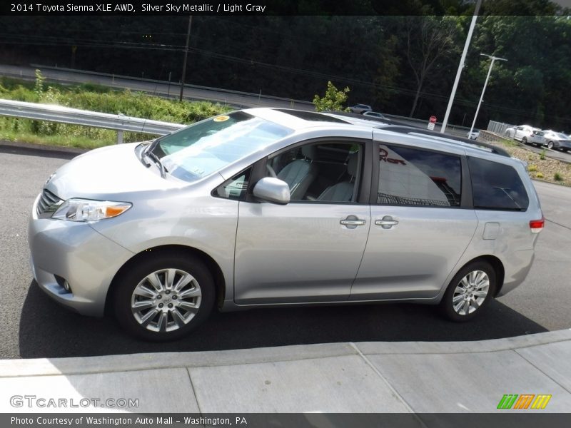 Silver Sky Metallic / Light Gray 2014 Toyota Sienna XLE AWD