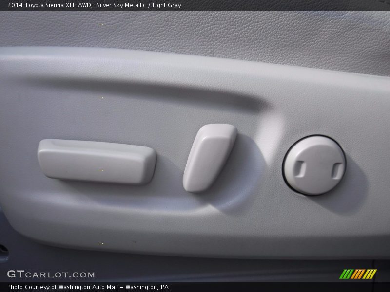 Silver Sky Metallic / Light Gray 2014 Toyota Sienna XLE AWD