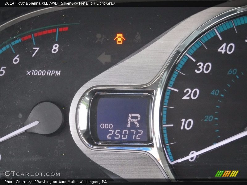Silver Sky Metallic / Light Gray 2014 Toyota Sienna XLE AWD