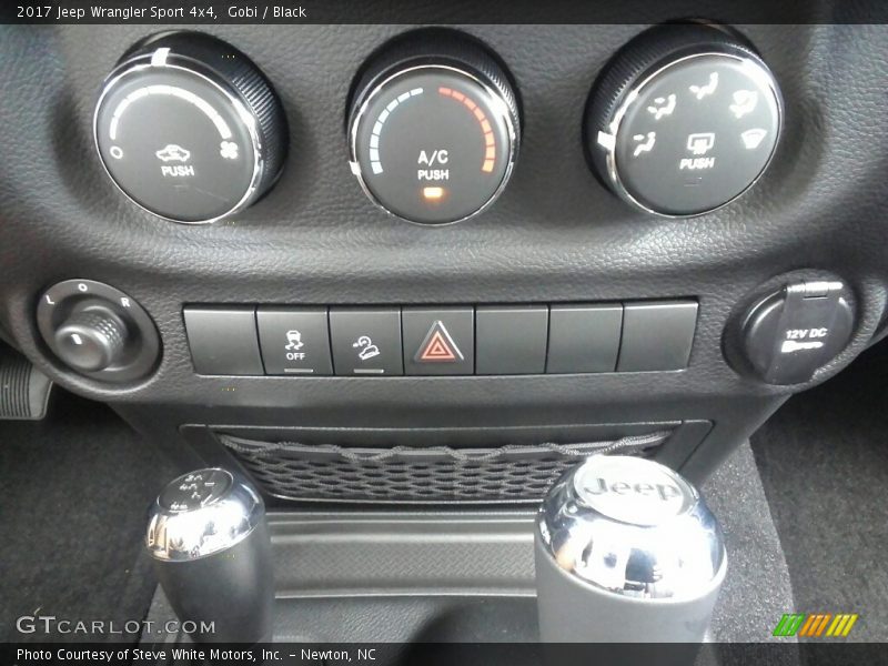 Gobi / Black 2017 Jeep Wrangler Sport 4x4