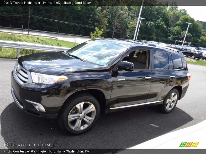 Black / Sand Beige 2013 Toyota Highlander Limited 4WD