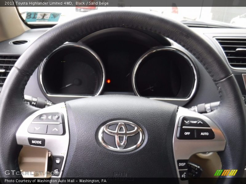 Black / Sand Beige 2013 Toyota Highlander Limited 4WD