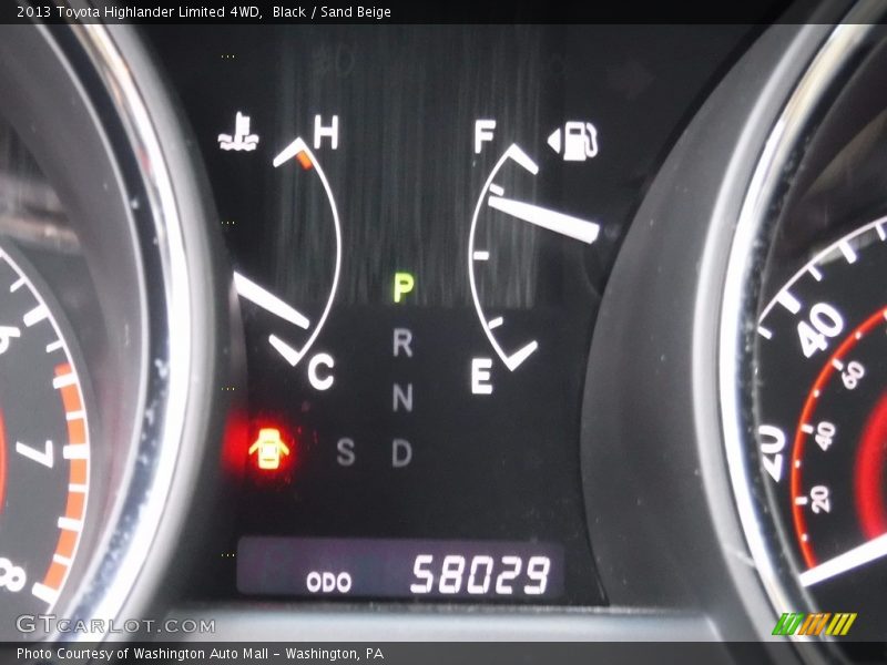 Black / Sand Beige 2013 Toyota Highlander Limited 4WD