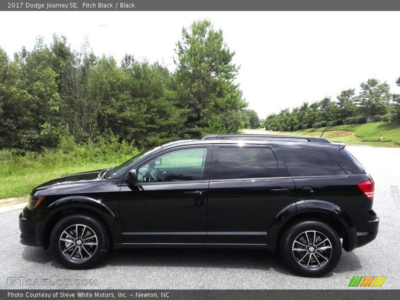 Pitch Black / Black 2017 Dodge Journey SE
