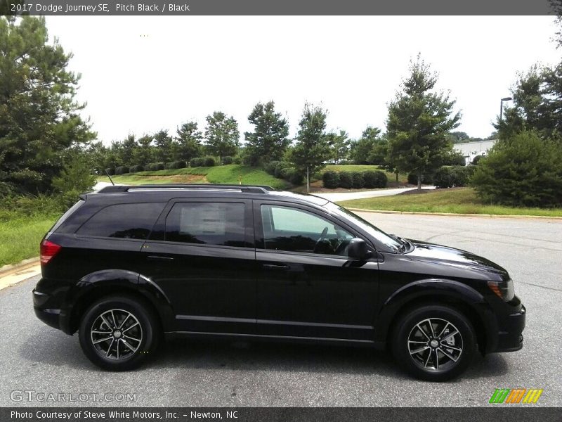 Pitch Black / Black 2017 Dodge Journey SE